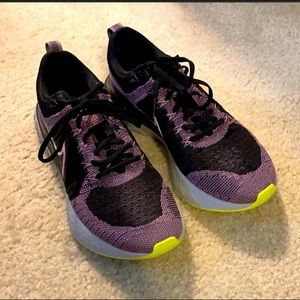 Nike Infinity React Run Flyknit size womens 10